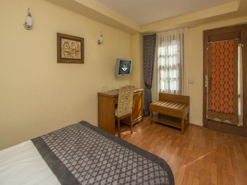 Argos Hotel