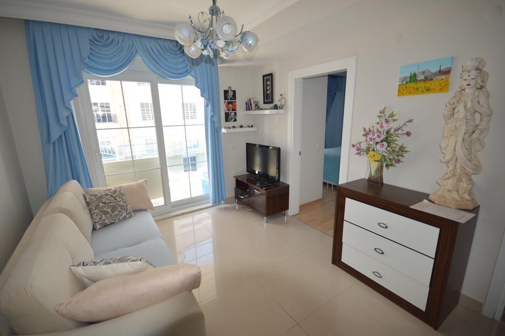 Apartment Gardenya House
