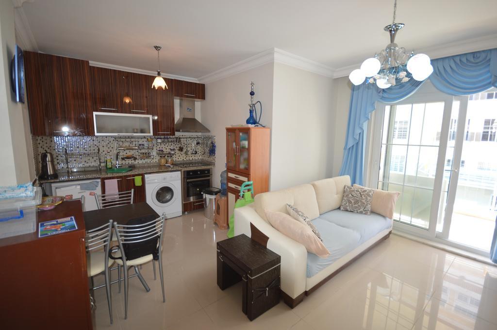 Apartment Gardenya House
