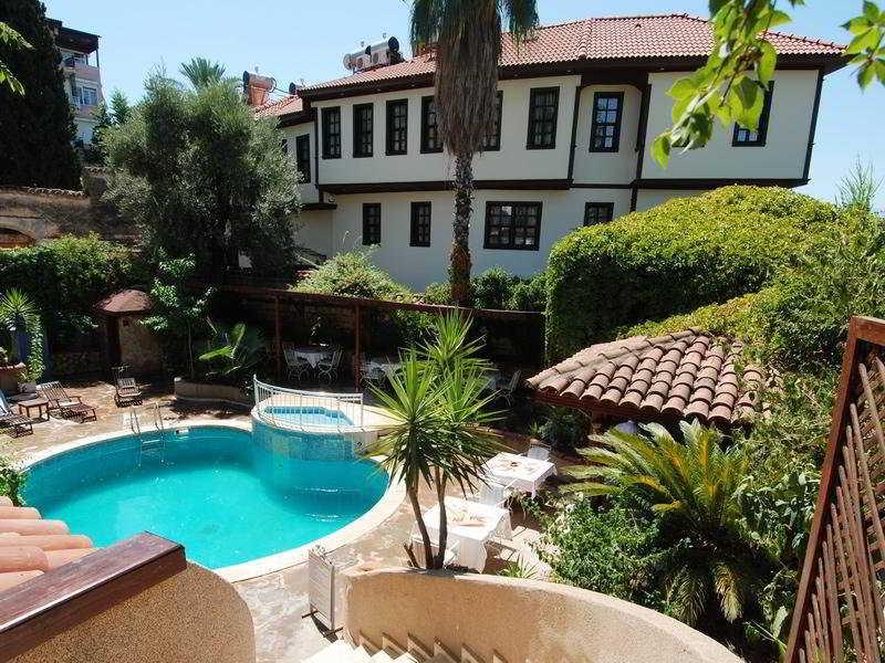 Hotel Argos 3*