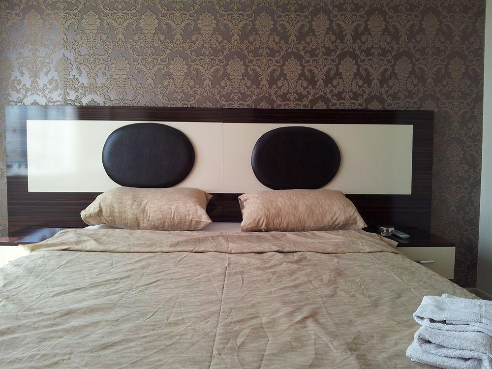 Twenty Hotel 2*