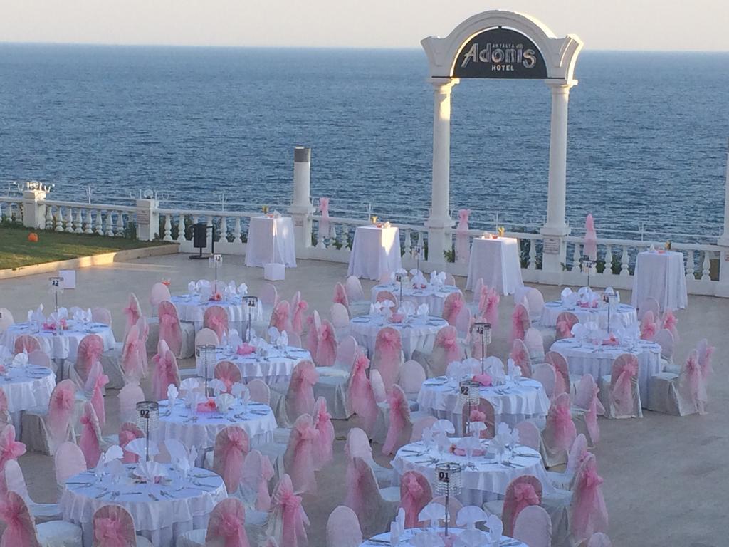 Otel Adonis 4*