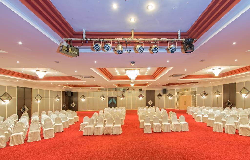 Otel Adonis 4*