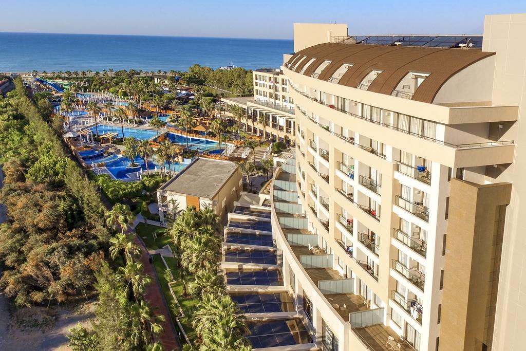 Fame Lara & Antalya