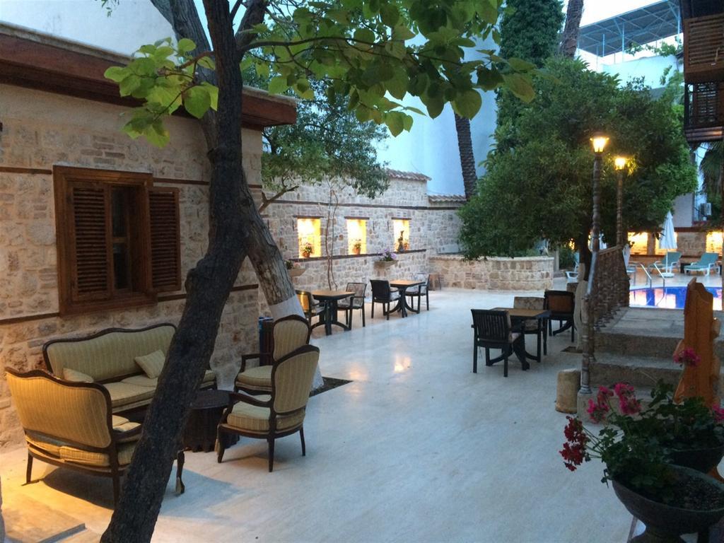 Secret Palace Hotel 3*