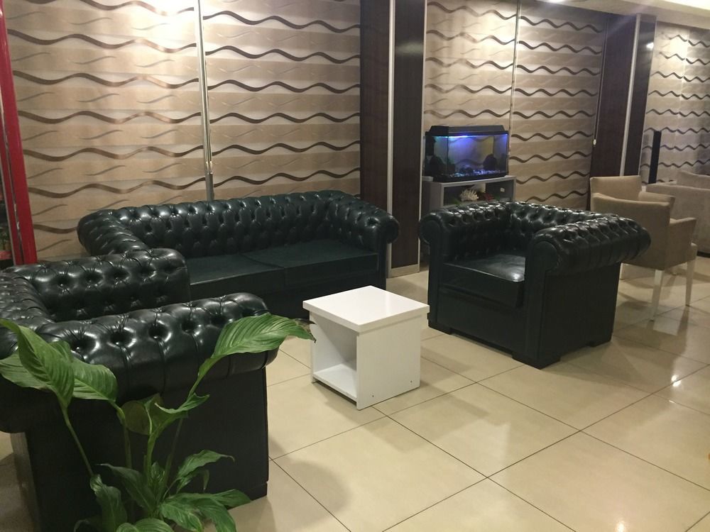 Sato Lara Hotel 2*