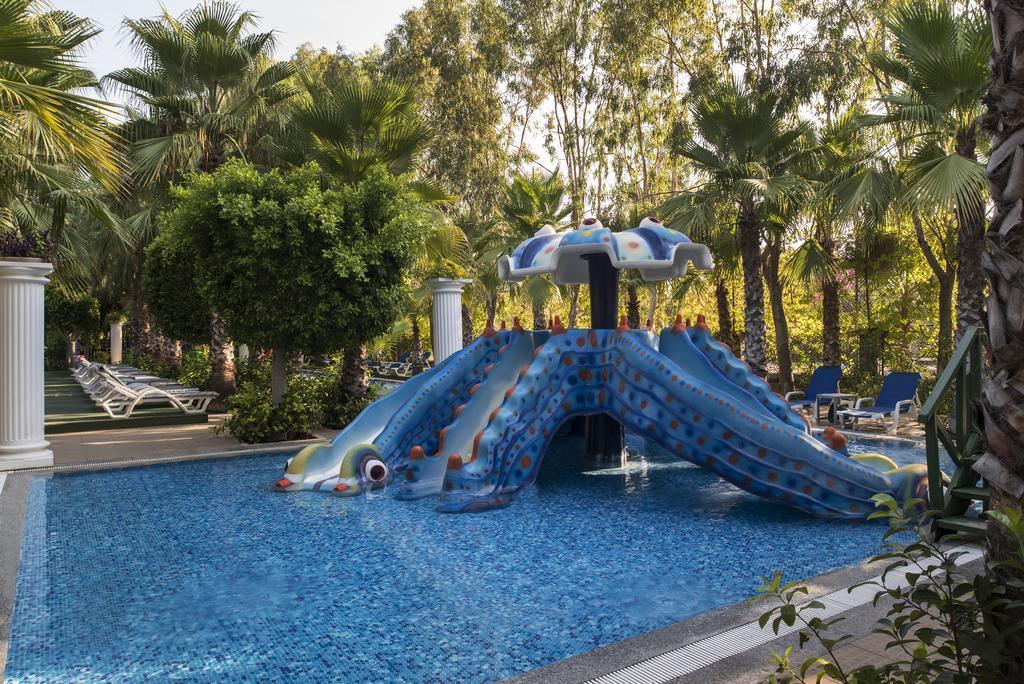 Delphin Palace Resort
