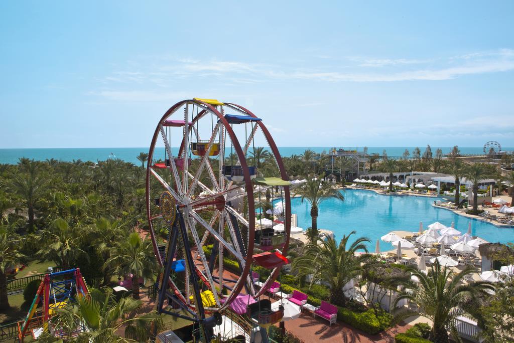 Delphin Palace Resort 5*