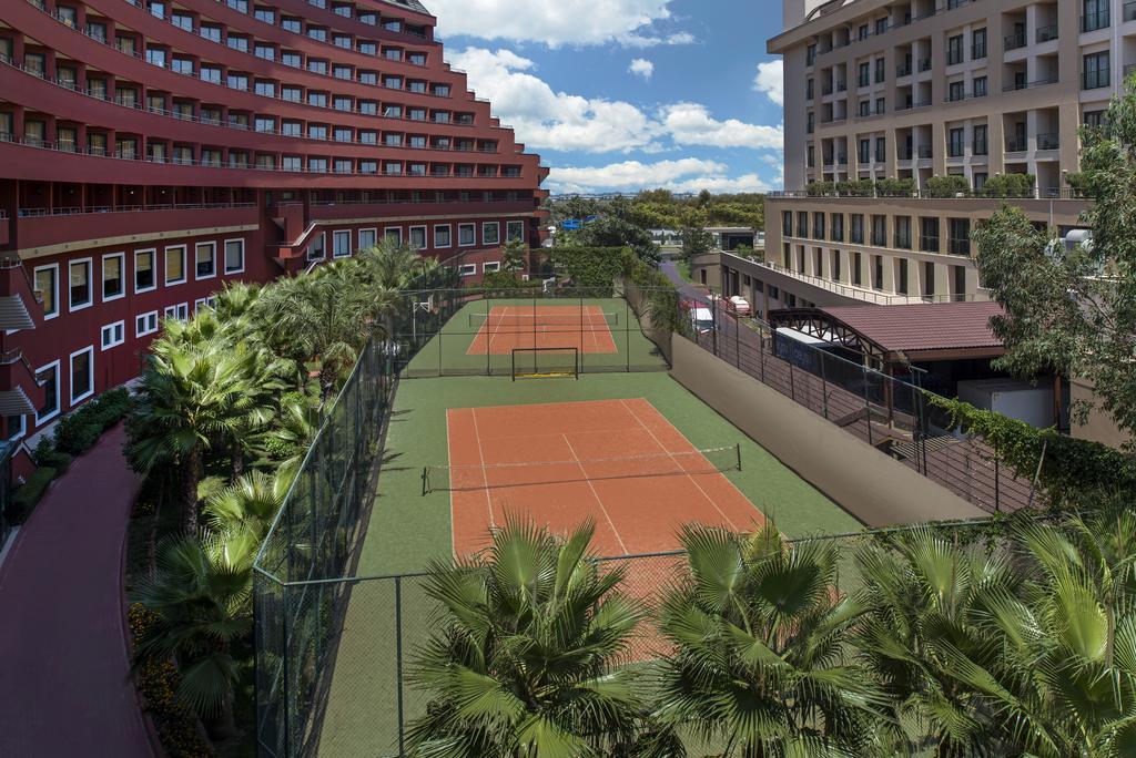 Resort Delphin Palace 5*