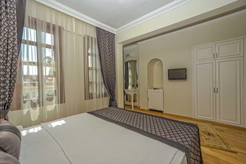 Hotel Argos 3*