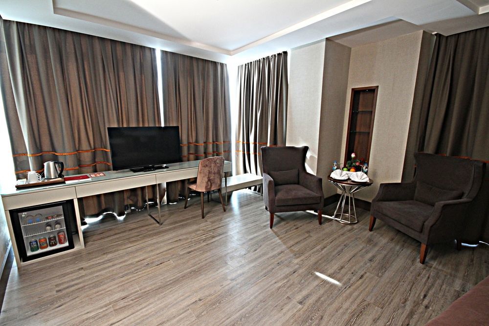 B Business & Antalya