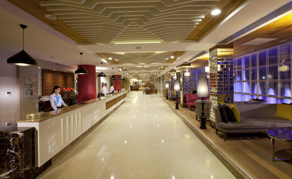 Hotel Grand Park Lara