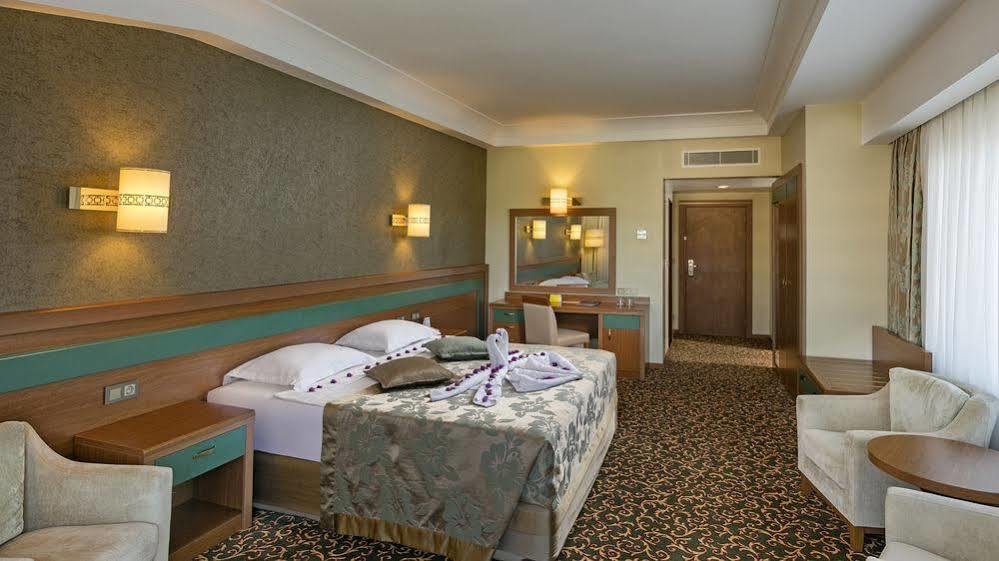World Ozkaymak Incekum Hotel