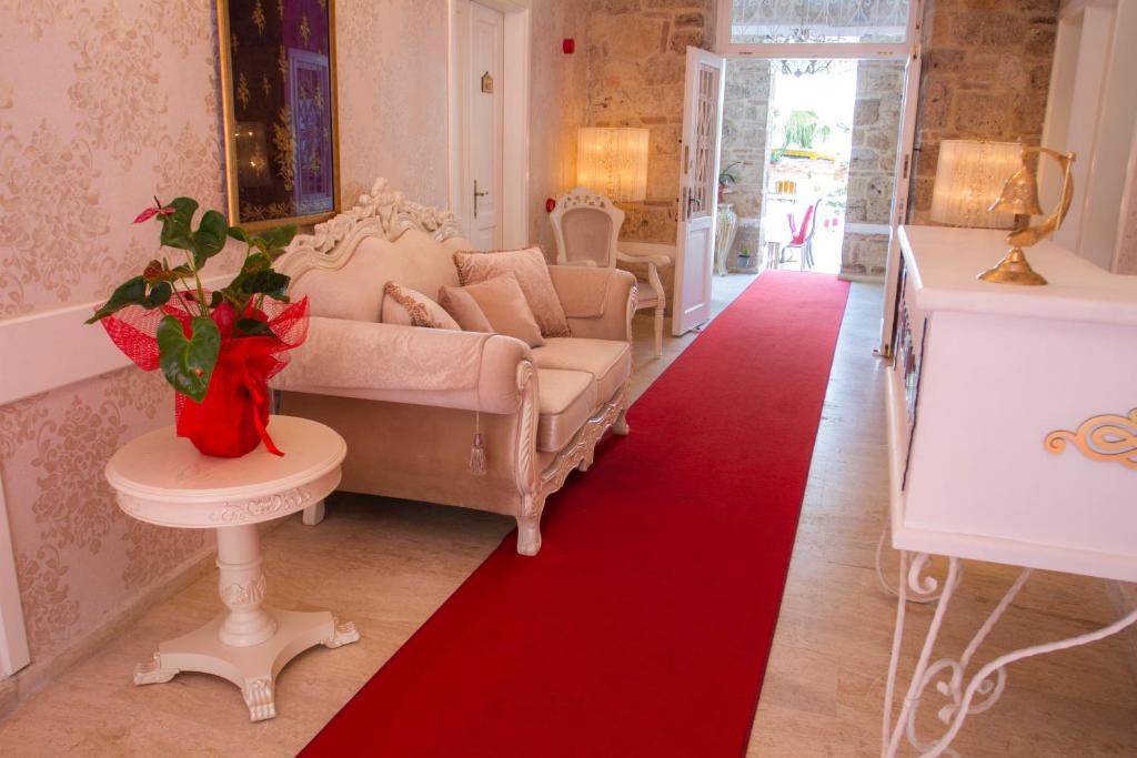 Lavin Hotel