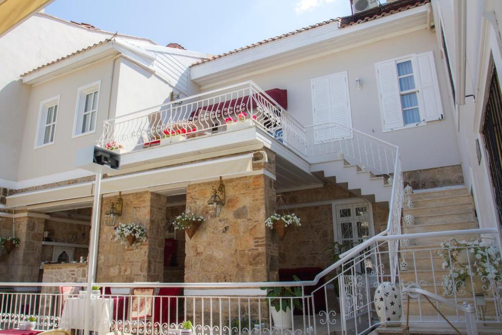 Lavin Antalya