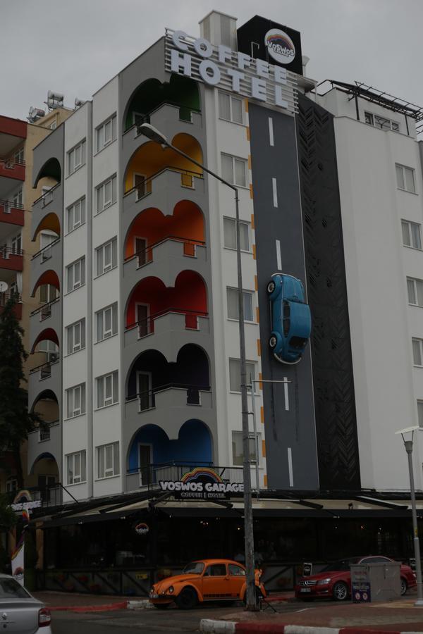 Voswos Garage Coffee Hotel 3*