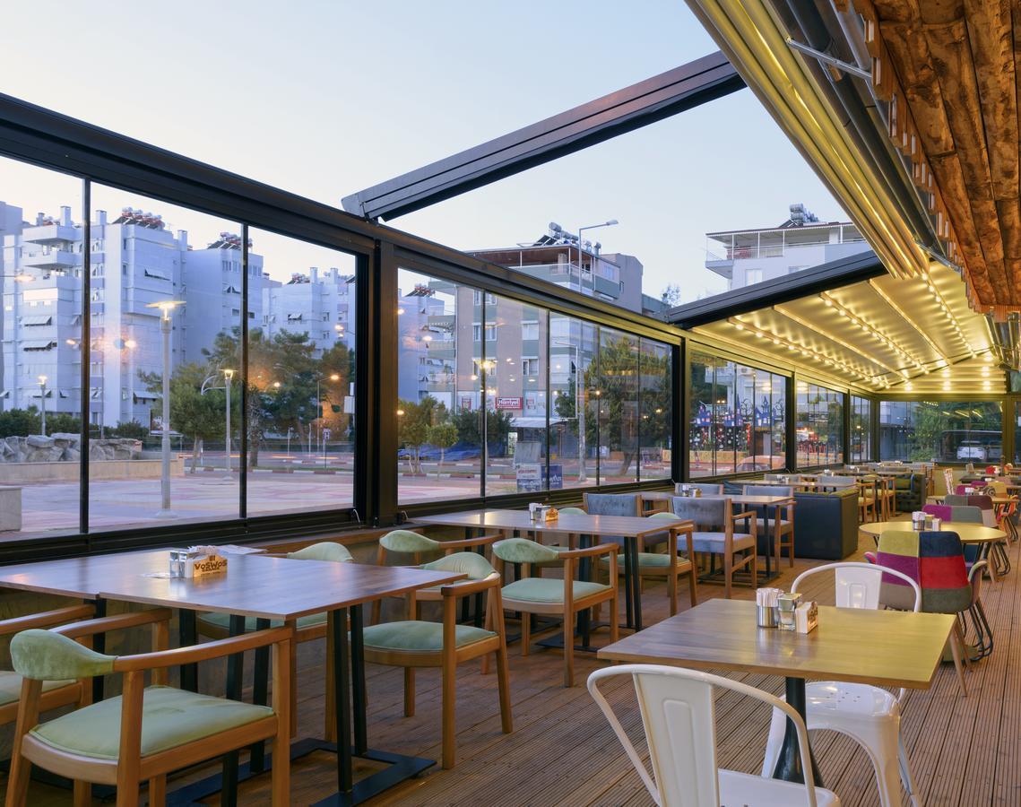 Hotel Voswos Garage Coffee Antalya