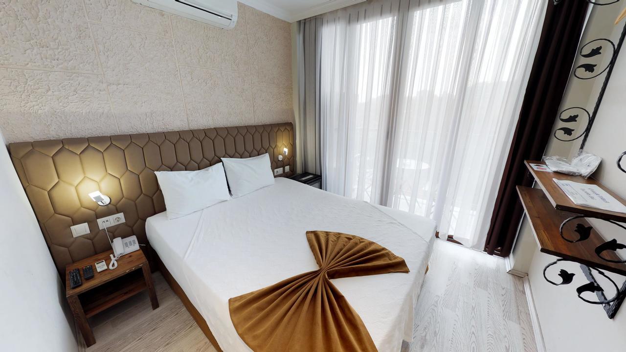Otel Patron 2*
