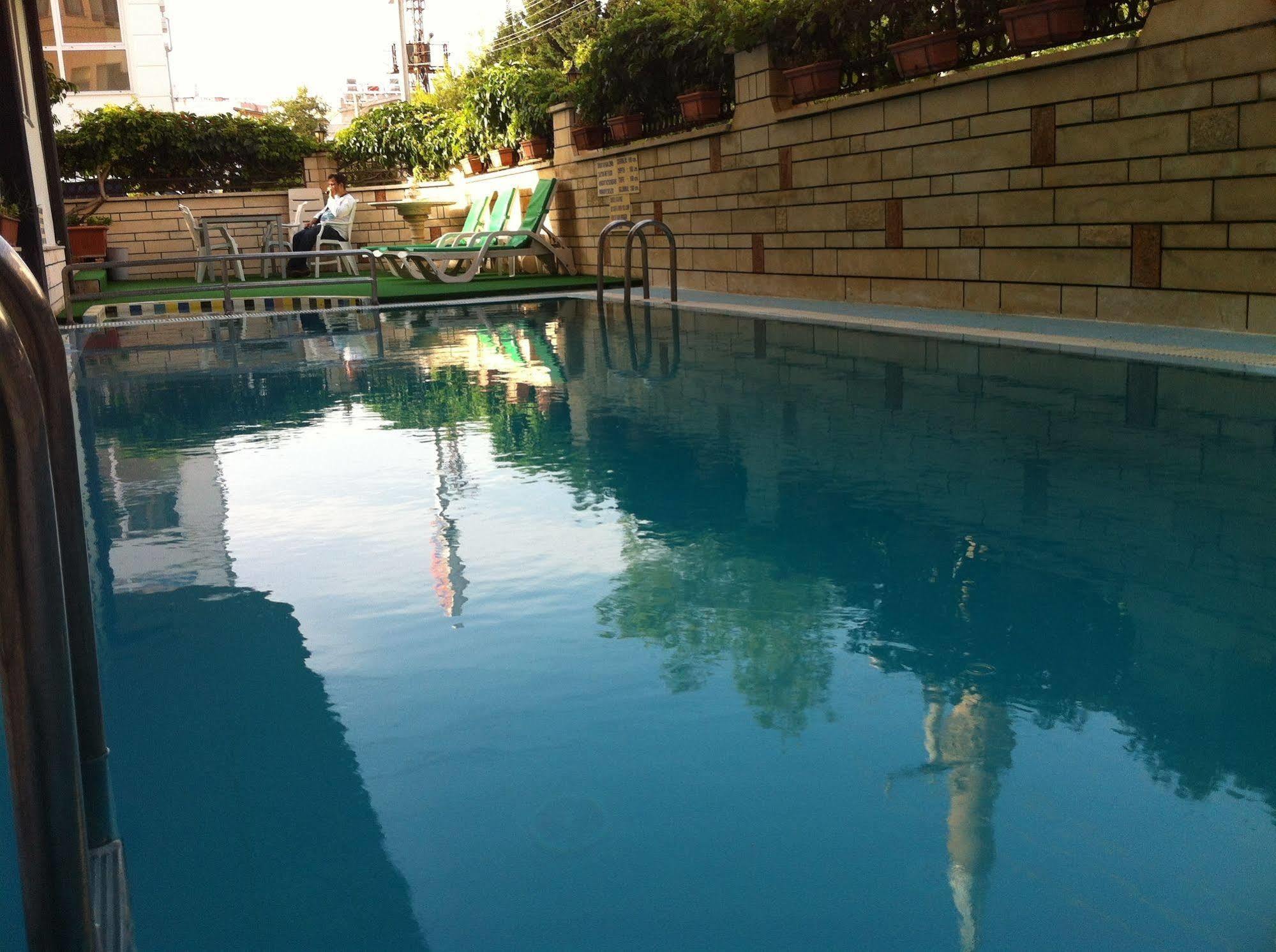 Hotel Grand Sancak 2*