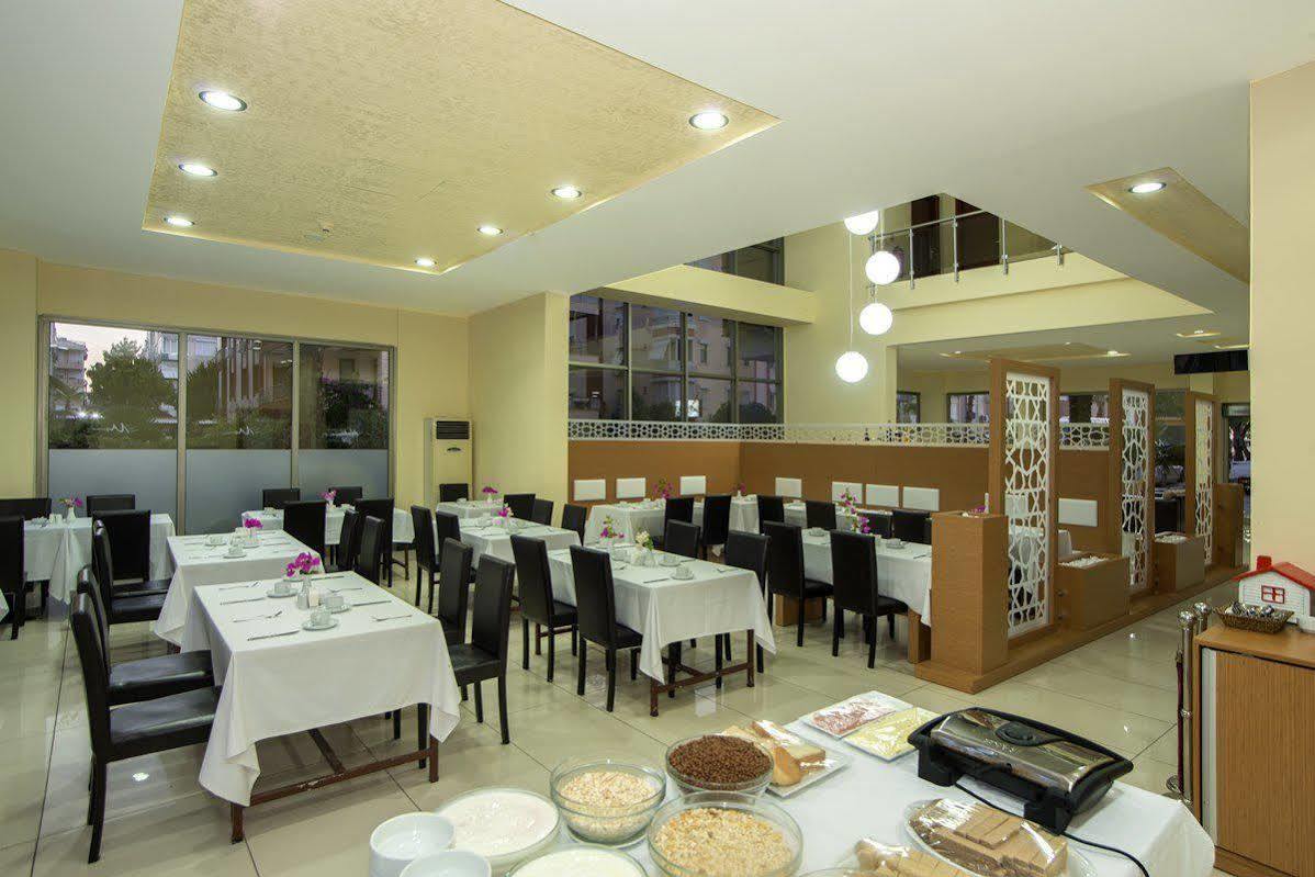 Hotel Santa Marina 3*