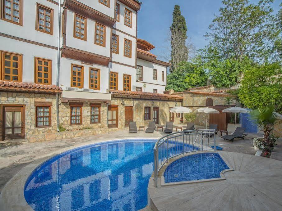 Argos Hotel 3*