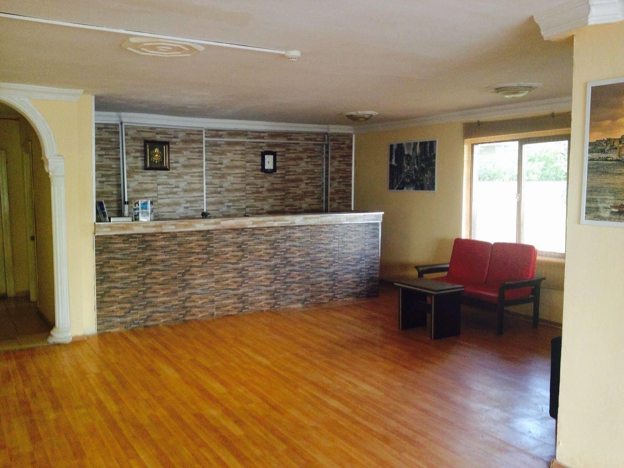 Saray Lara 3* Antalya