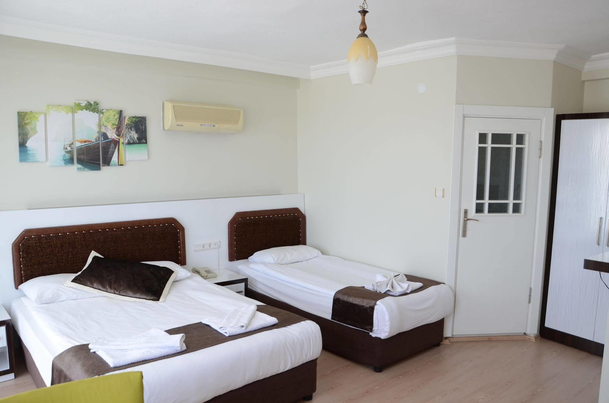 Otel Simsek 3*