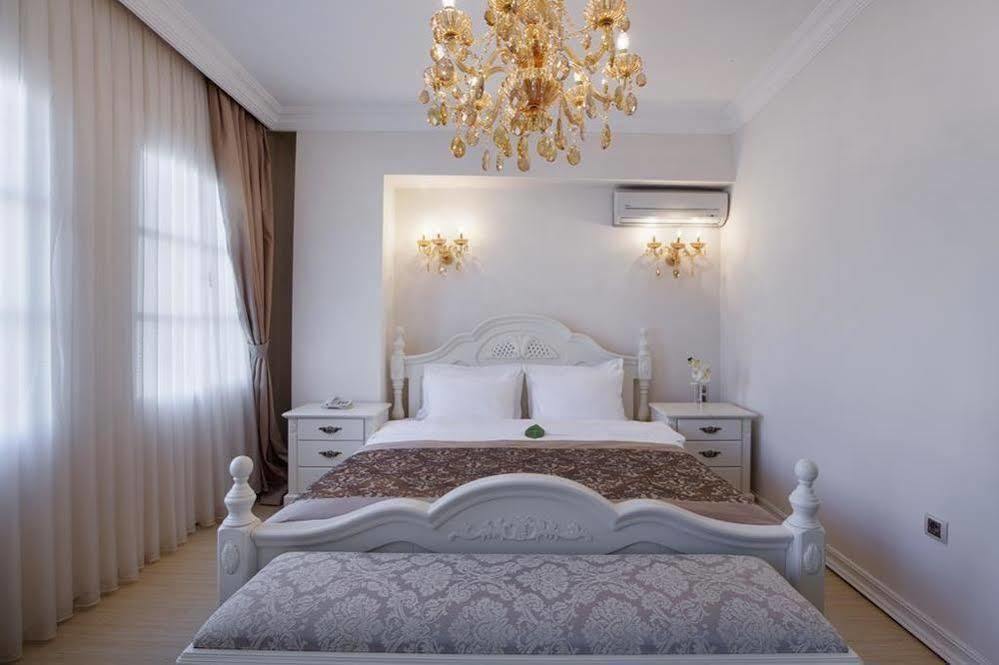Lavin Hotel 5*