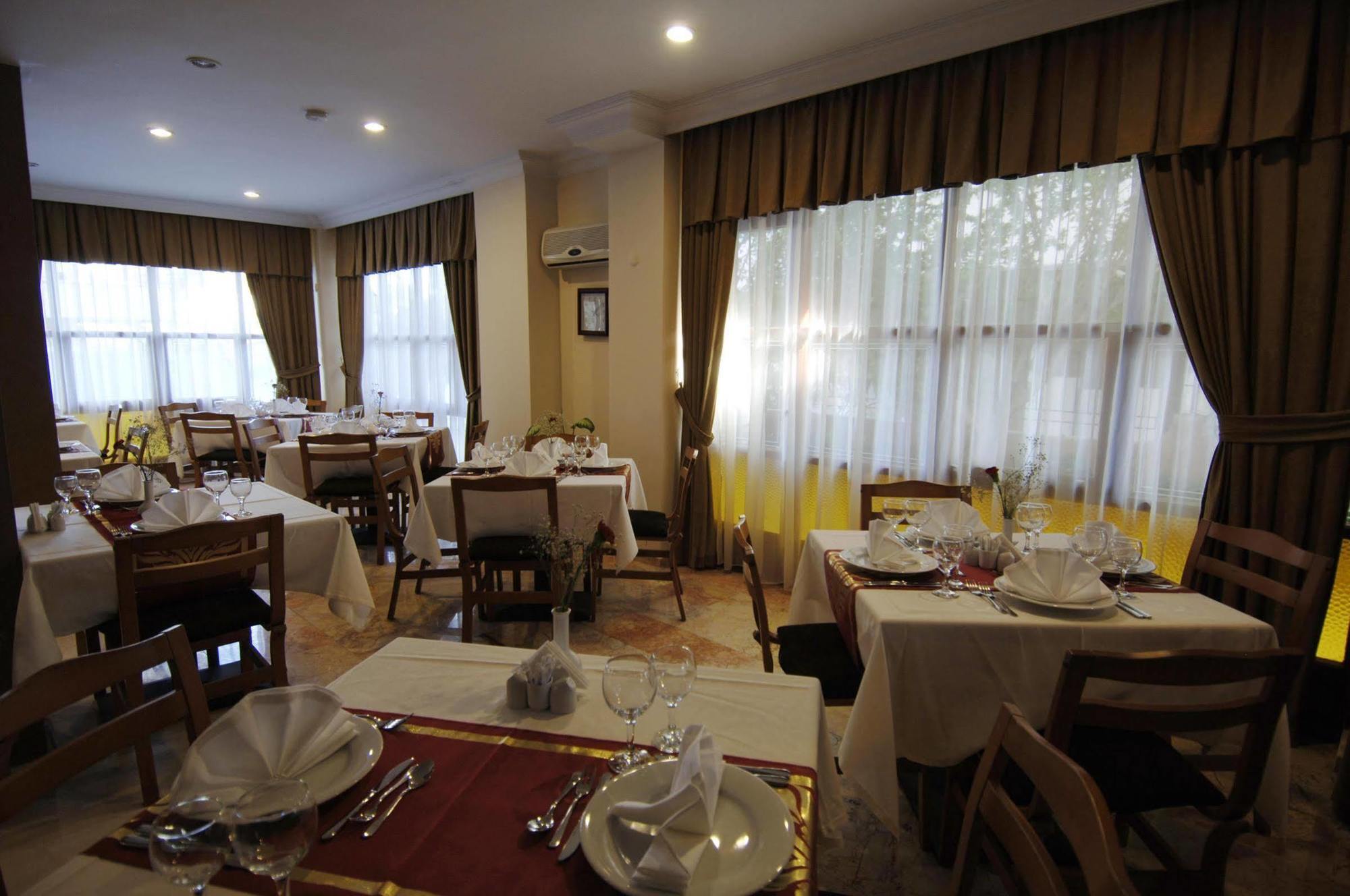 Hotel Sherwood Premio