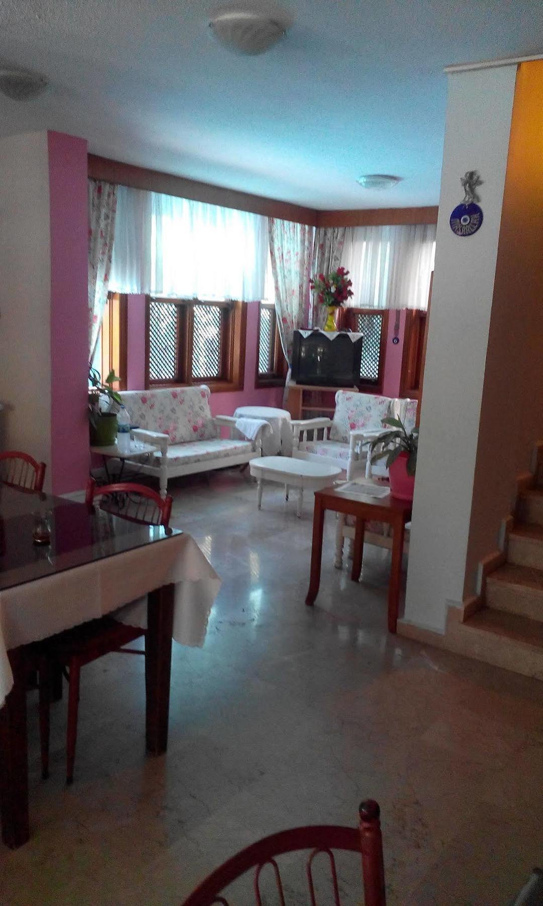 Opera Hotel 3*