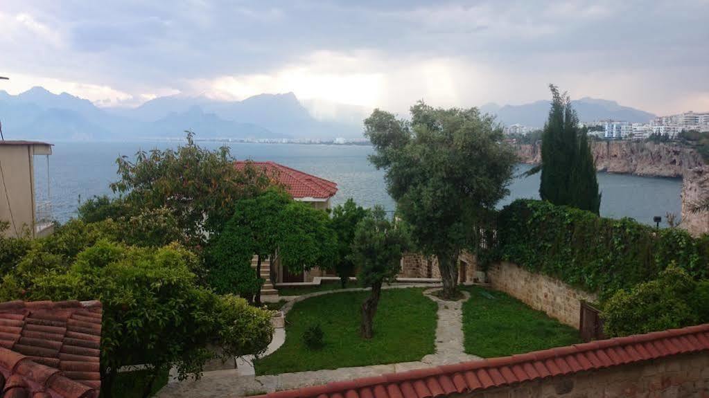Marina Hostel *