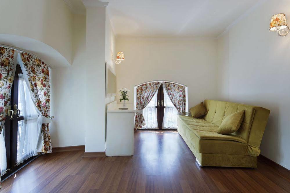 Adalya Port Hotel 4*