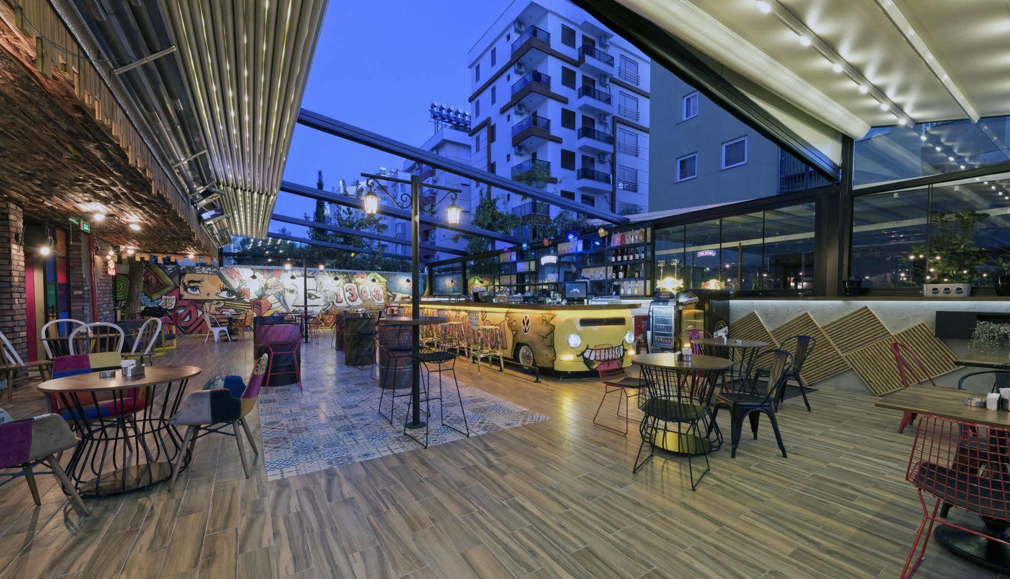Voswos Garage Coffee 3* Antalya
