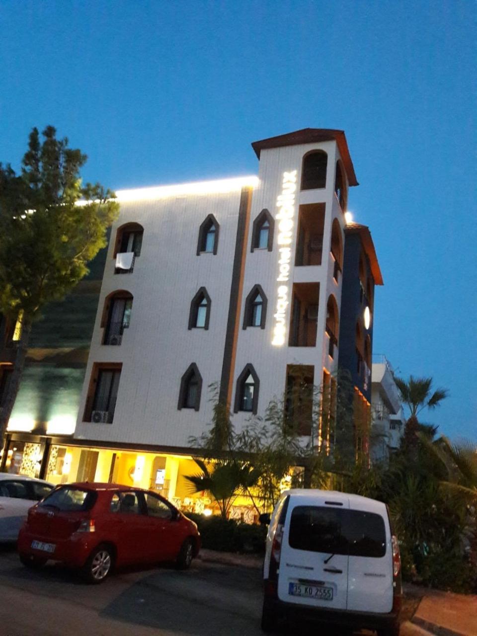 Otel Nebilux