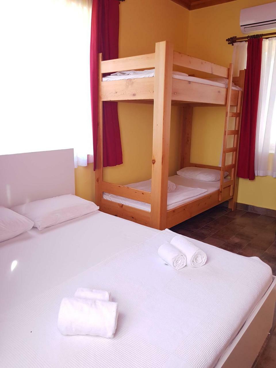 Umet Hotel 2*