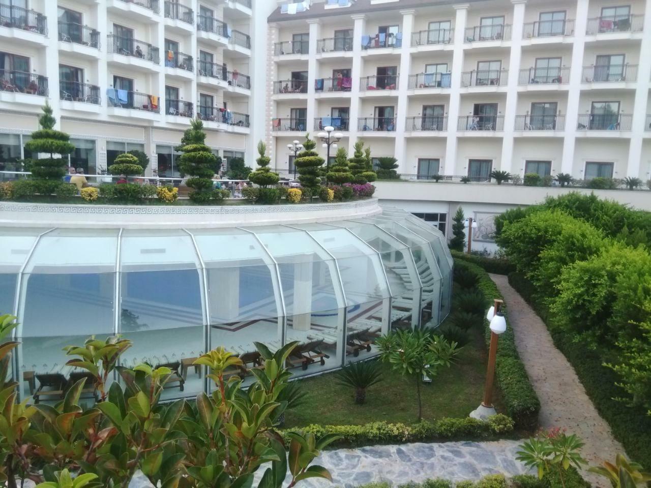 Palmet Beach 5*