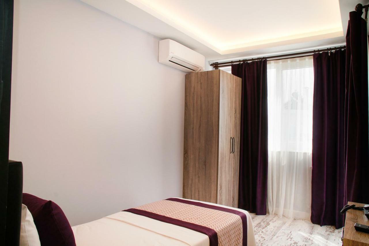 Hotel Af-ra 2*