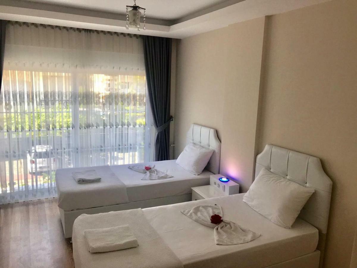 White Star Apartment