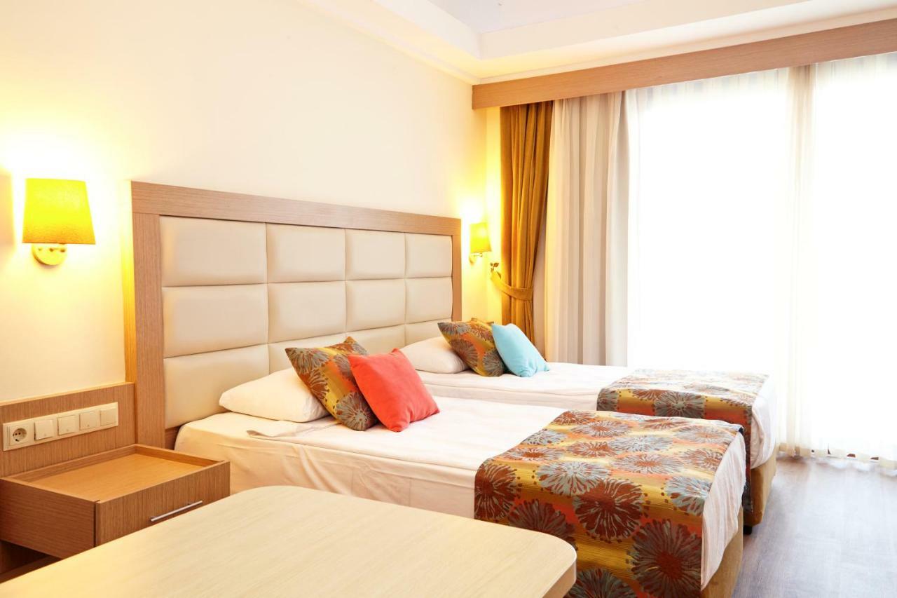 Palmet Beach Hotel Antalya