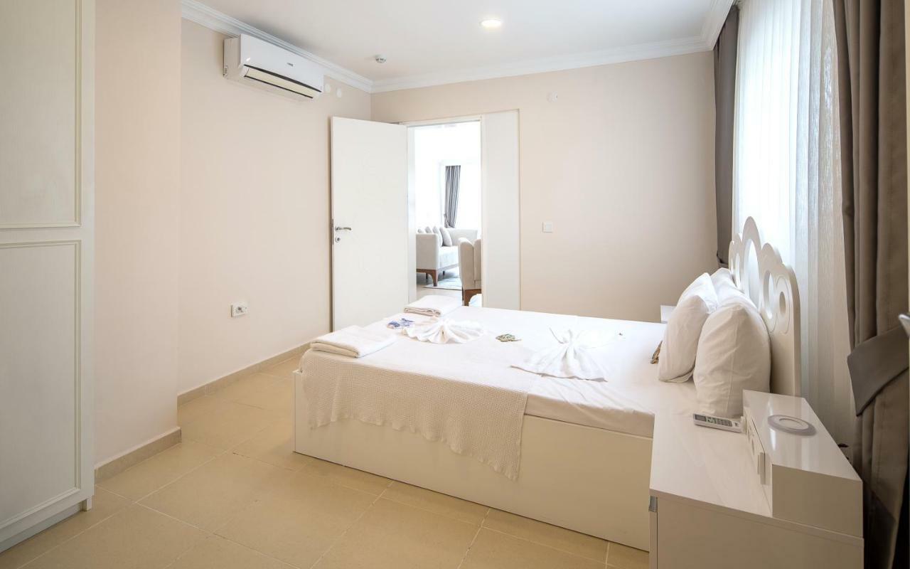 White Star Apartment