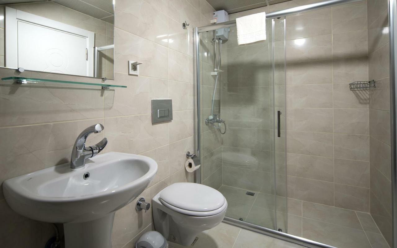 White Star Apartment
