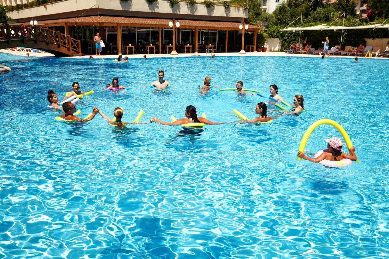 Hotel Palmet Beach 5*