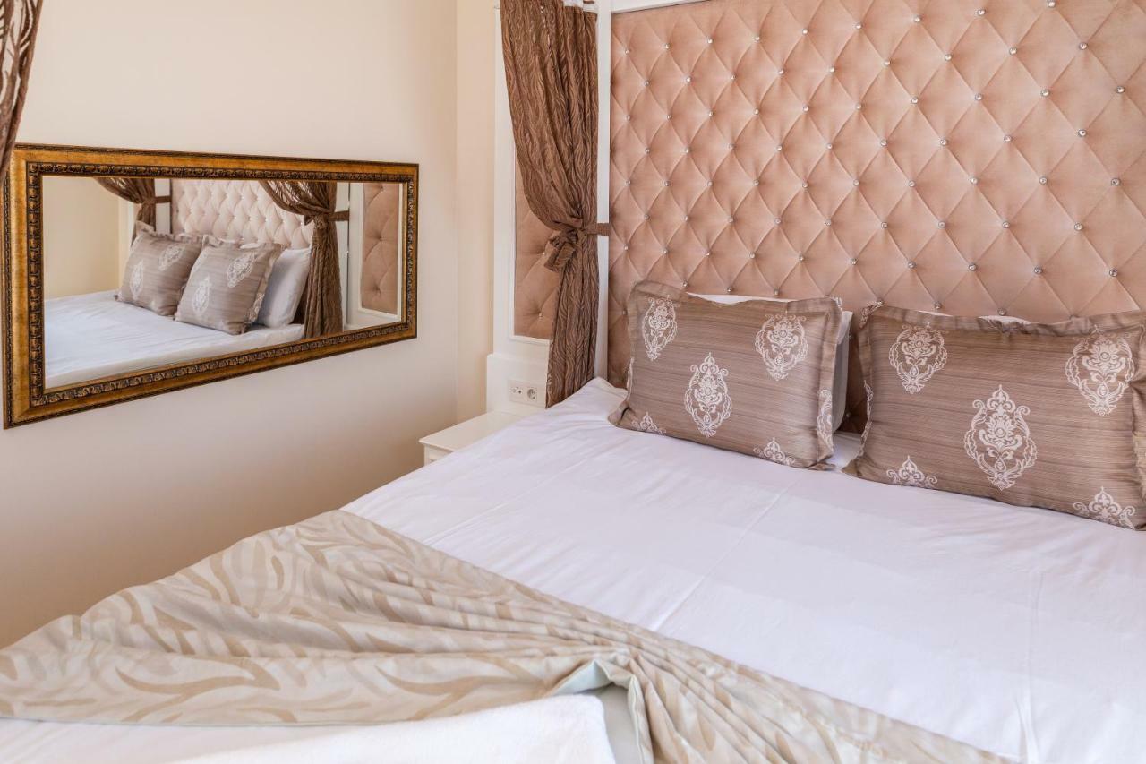 Microyal Otel