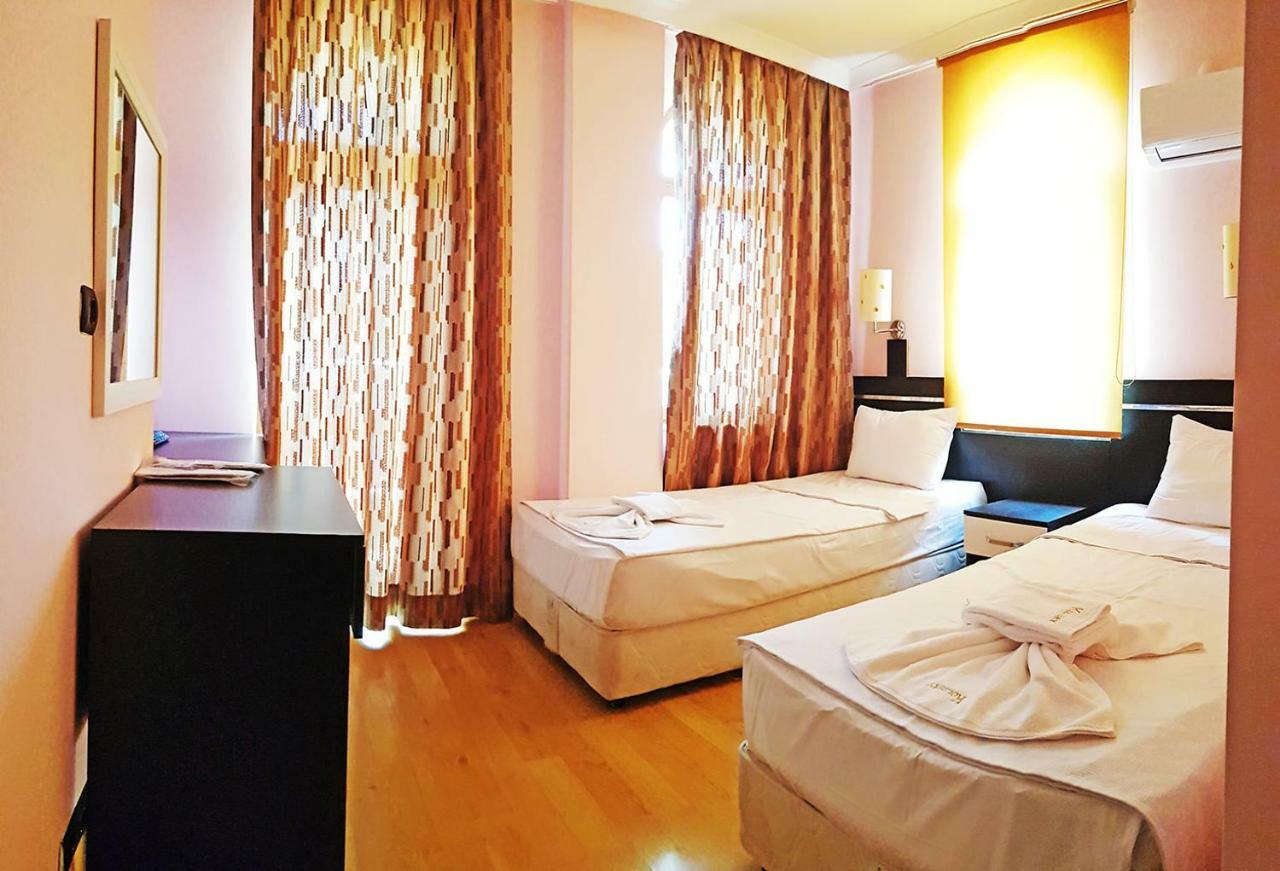 Kolibry Hotel 3*