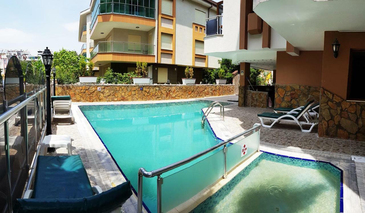 Kolibry Hotel 3*