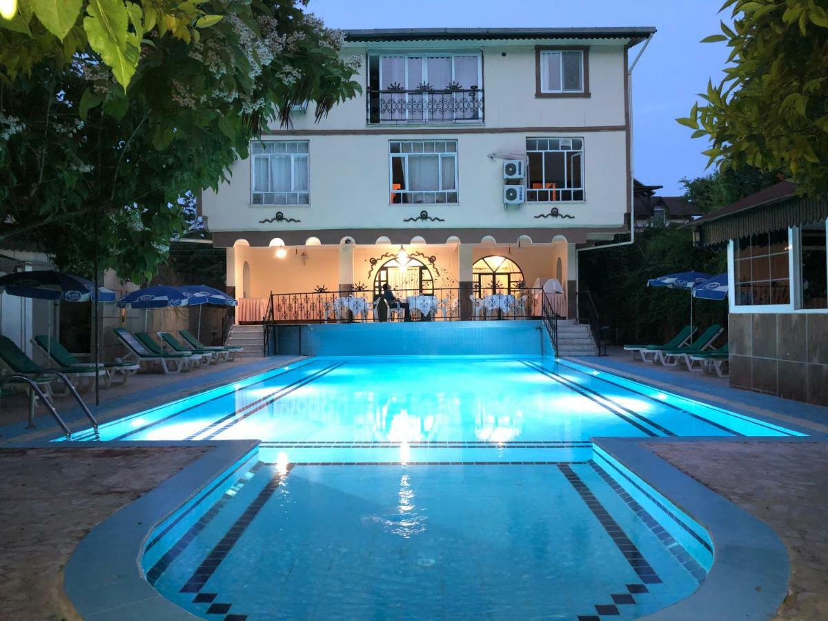 Hotel Kromer Garden 3*