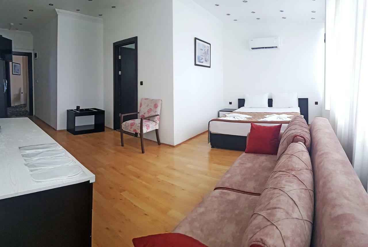 Kolibry Antalya