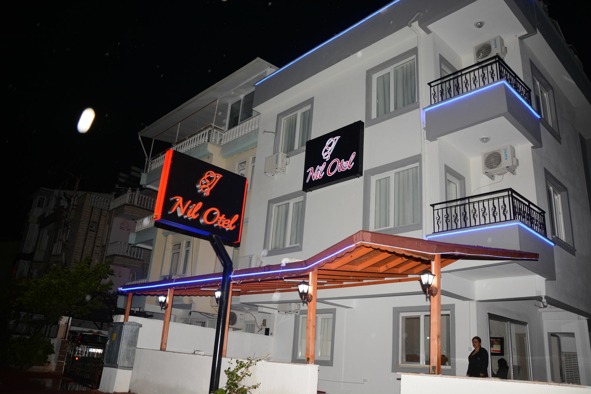 Derin Otel 3*