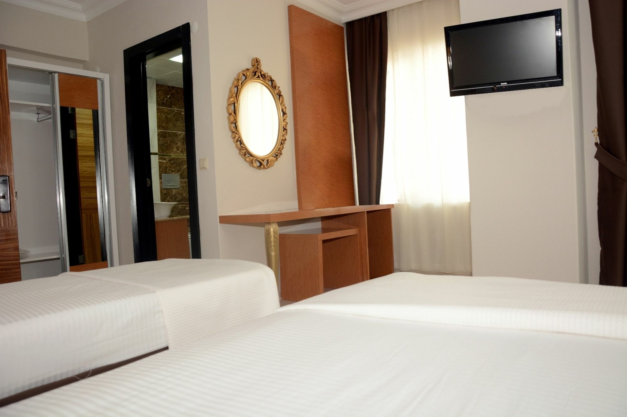 Otel Derin 3*