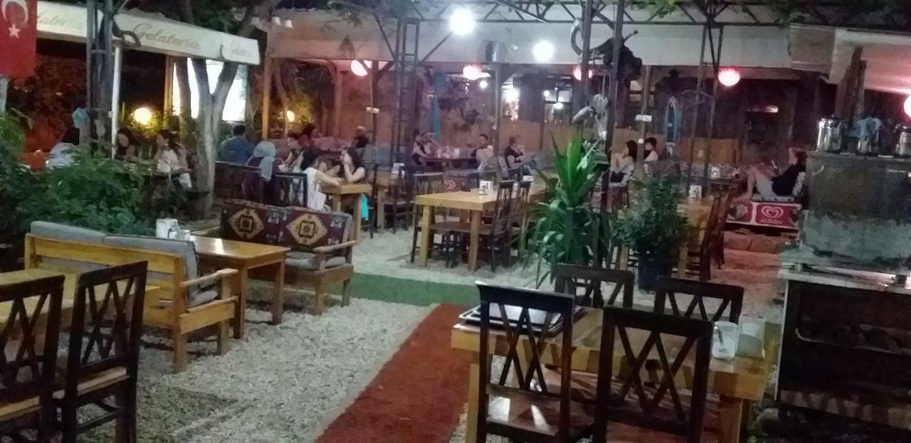 Zakkum Homestay *